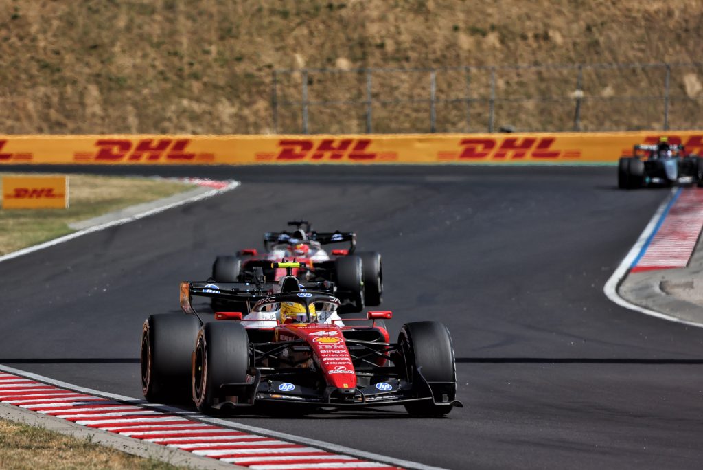 Beide Ferrari während des Rennens in Ungarn