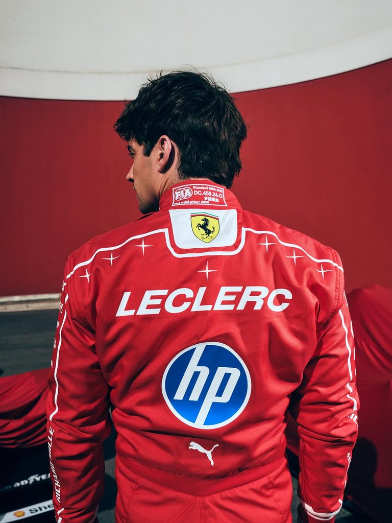 Charles Leclerc besonderer Rennanzug für Monza