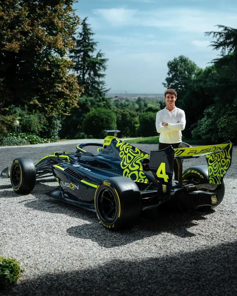 Norris mit der F3 Livery von LN4 Fusion