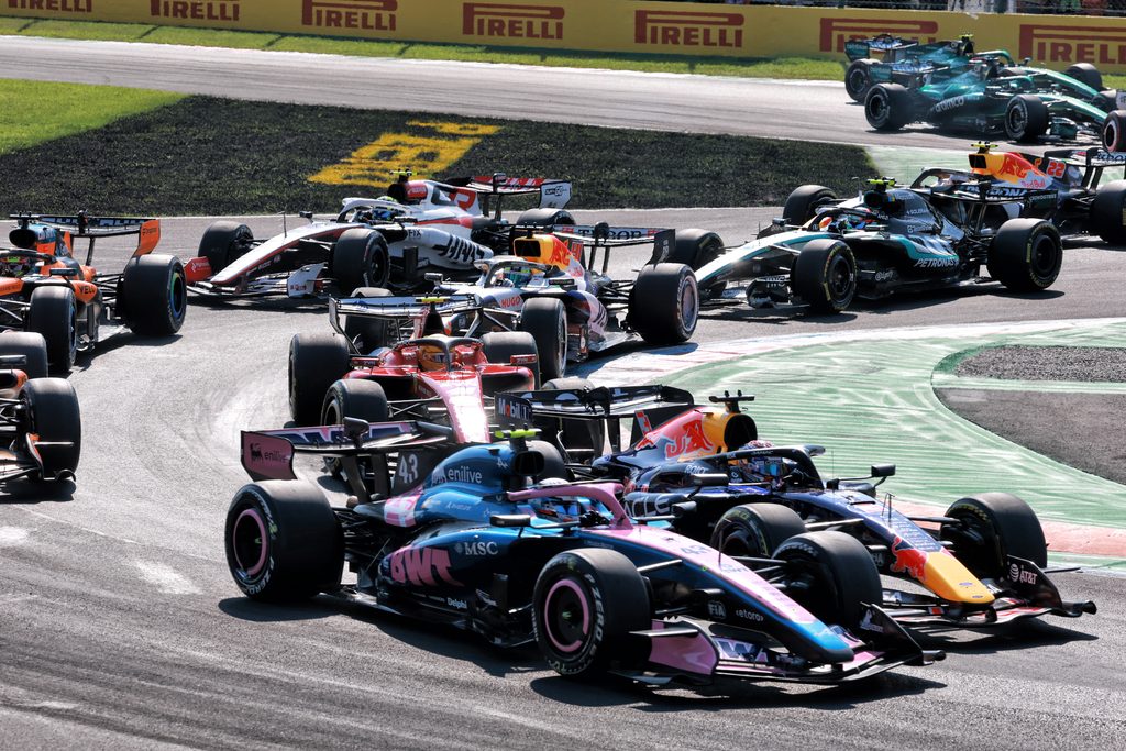 Franco Colapinto kämpft gegen Max Verstappen
