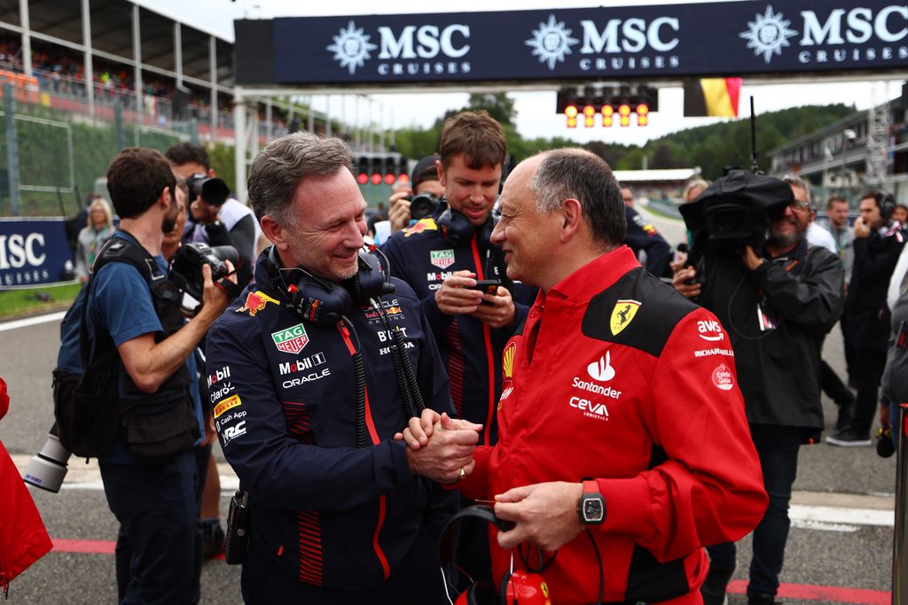 Christian Horner und Ferrari Teamchef Fred Vasseur
